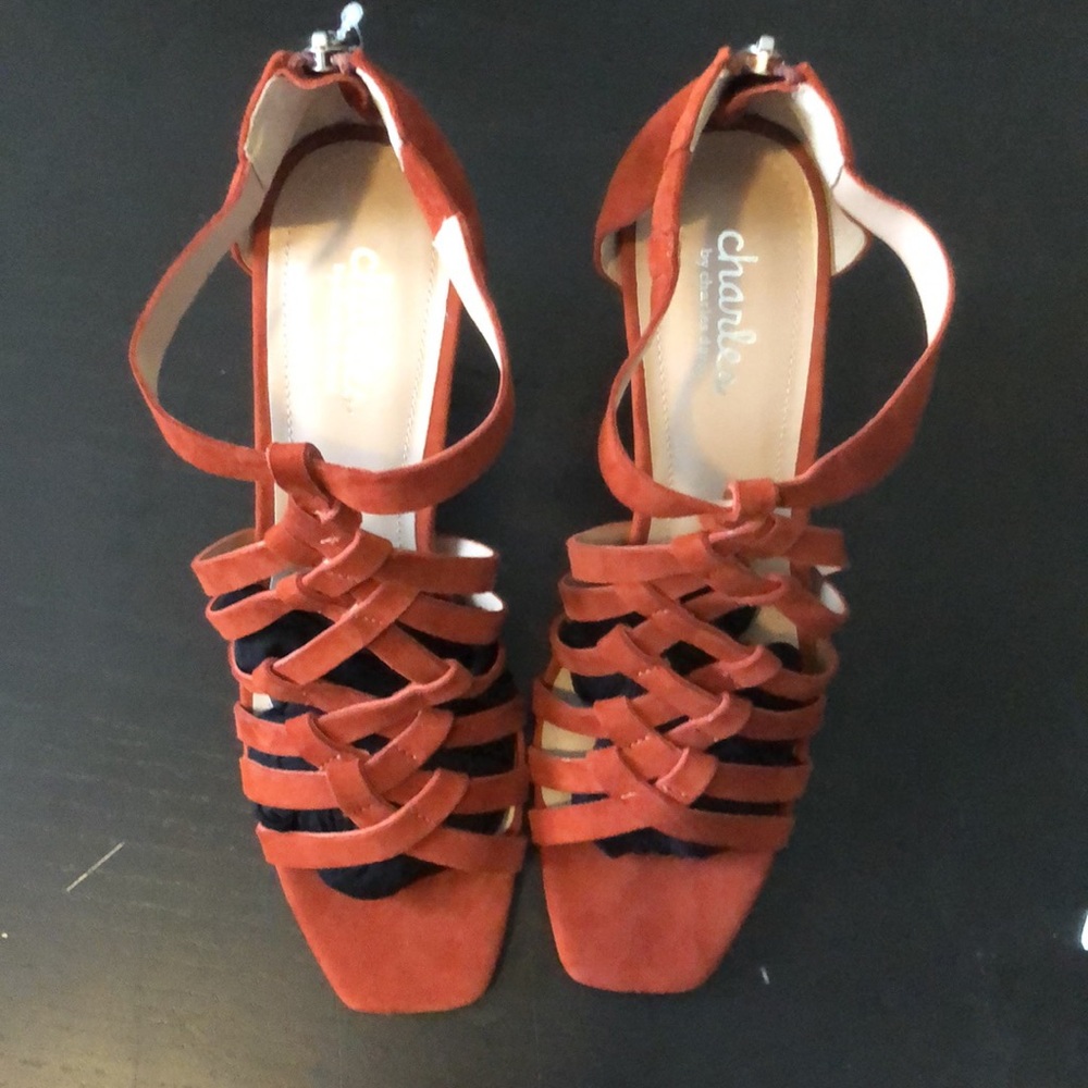 Gorgeous Rust Color Heels - Picture 3 of 7